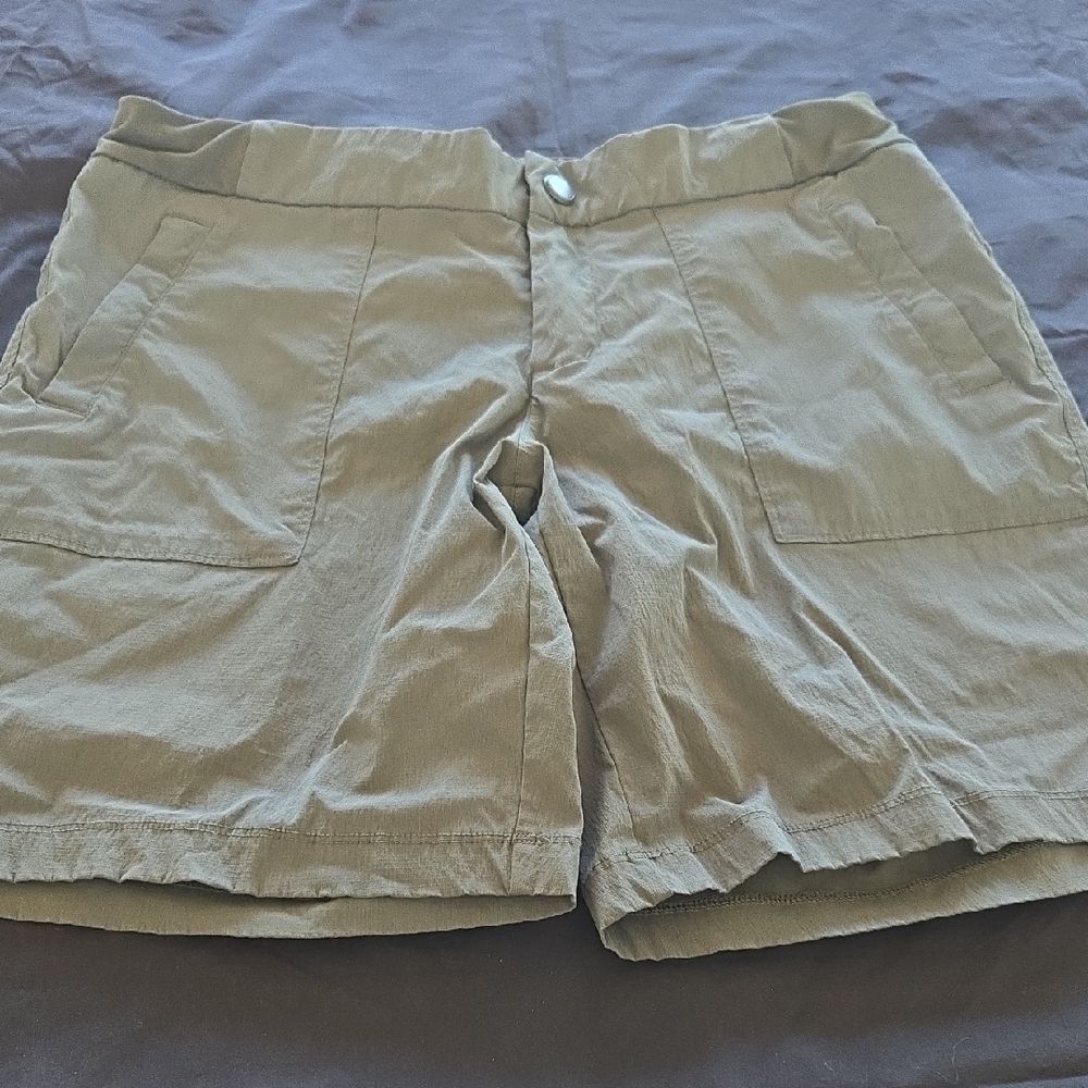 Active Life Olive Green Nylon Blend Shorts